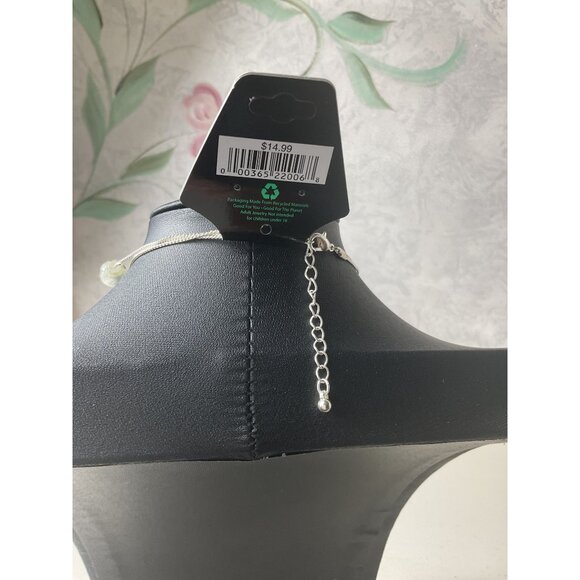 Taramanda Multistrand Necklace With Green Glass Beads & Adjustable Chain - Picture 4 of 4